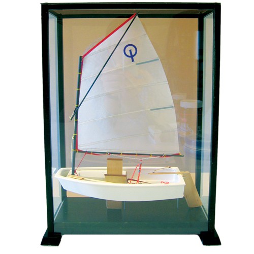 Model Optimist 1:10